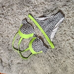 2 Piece Cupshe Bathin Suit